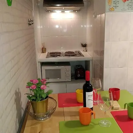 Apartment Vintage In Anjos, Central Lissabon